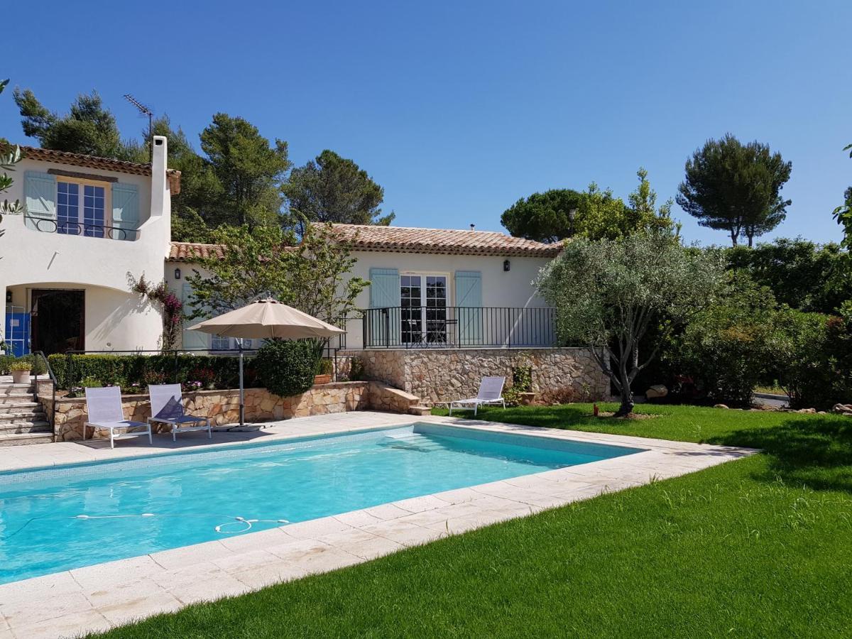 Bed and Breakfast Azurea à Valbonne Extérieur photo