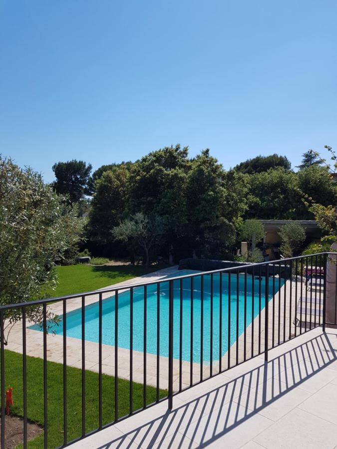 Bed and Breakfast Azurea à Valbonne Extérieur photo